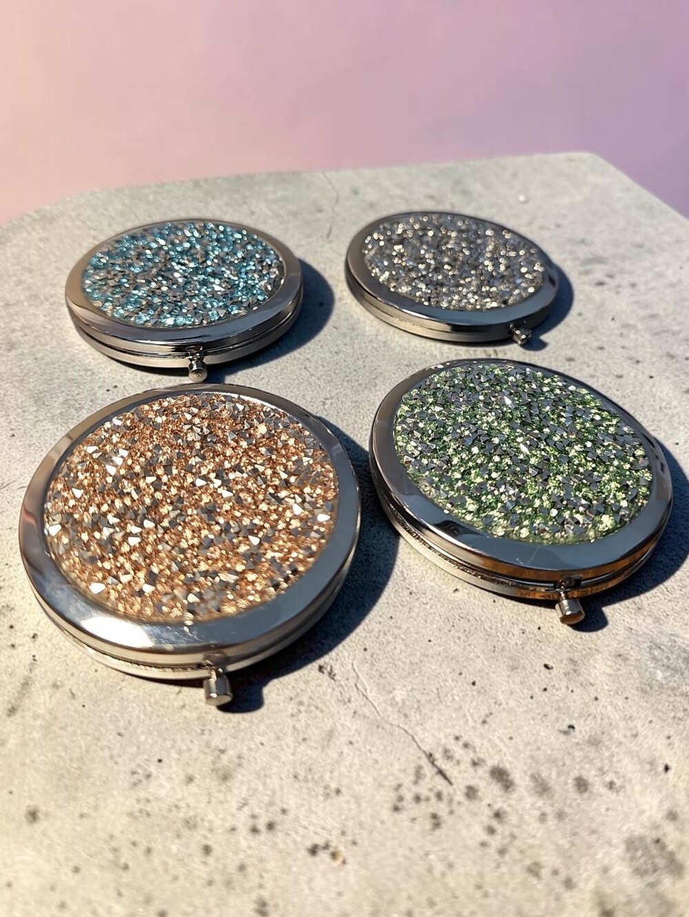 Sassified Boutique Nwt Foldable Pocket Mirror Bundle Of 4  Random Colors .